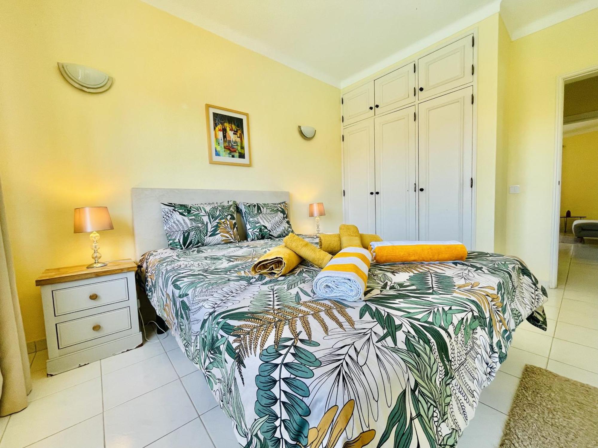 Lavanda - 2 Bedrooms - 3 Level Pool - Garden - Beach 1Km Estombar Bagian luar foto