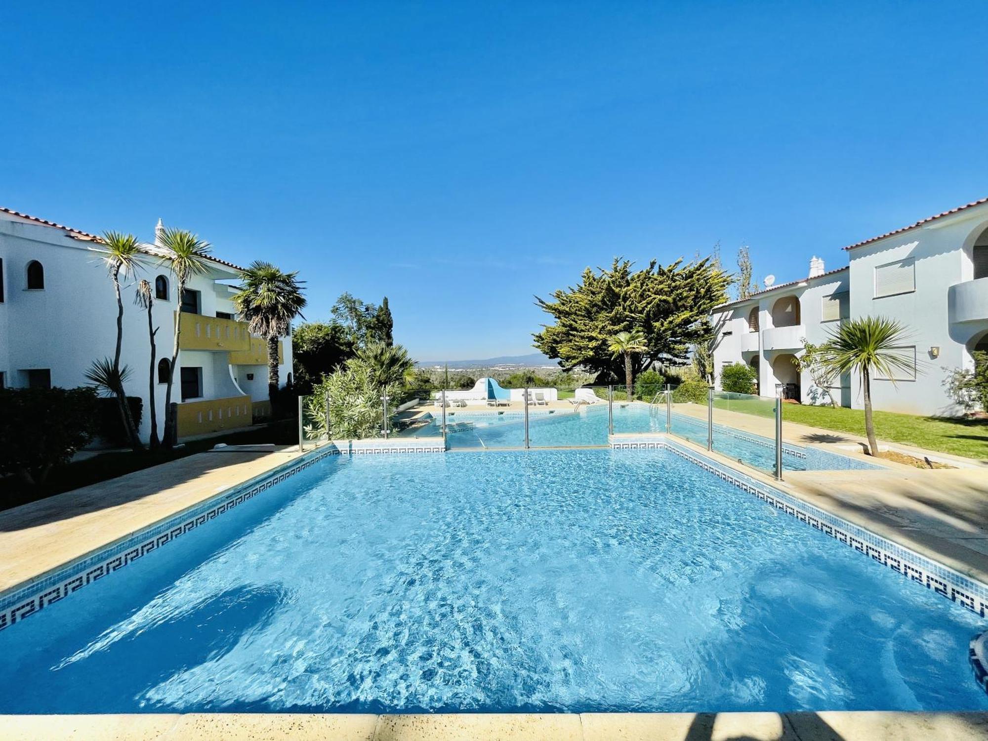 Lavanda - 2 Bedrooms - 3 Level Pool - Garden - Beach 1Km Estombar Bagian luar foto